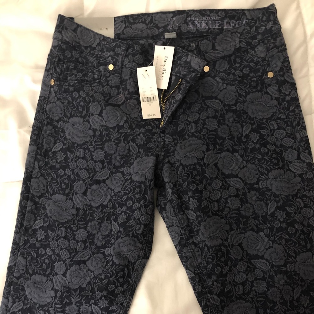 New York and Company ankle legging jeans